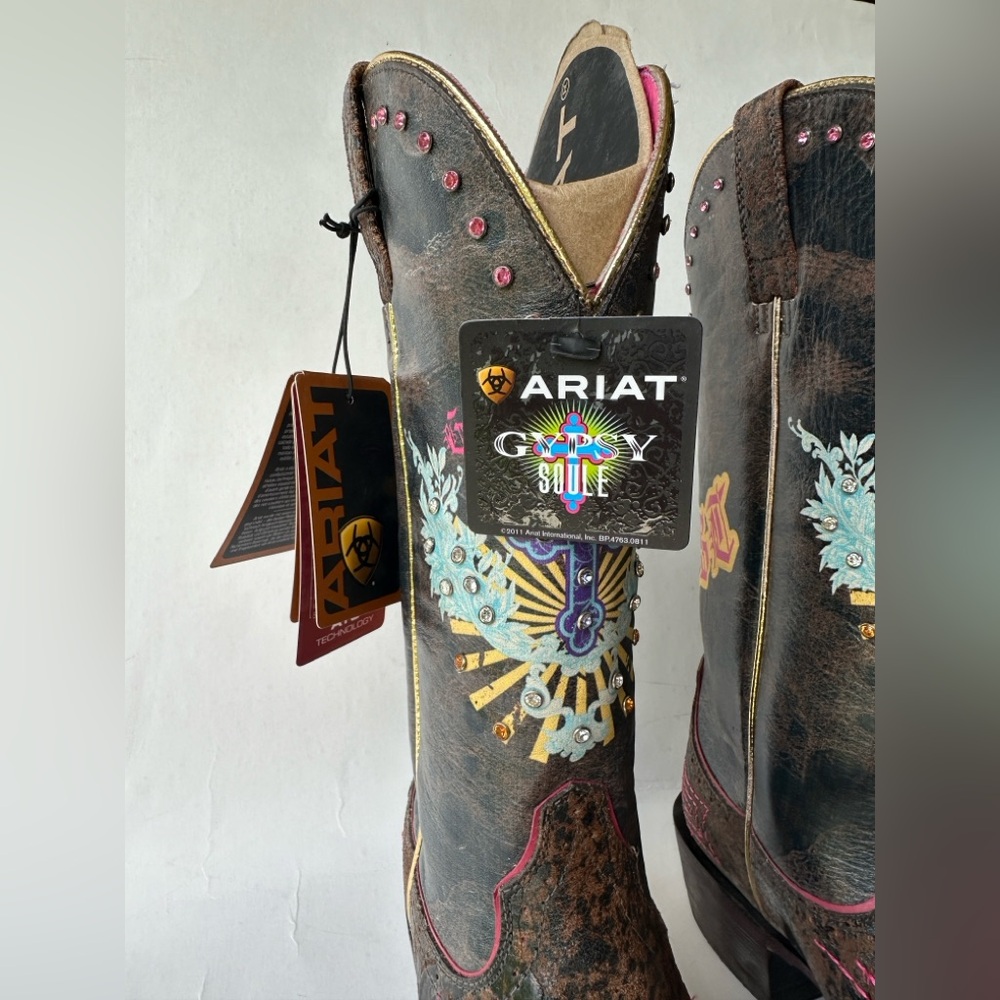 ARIAT Rare Gypsy Soule Collection Limited Edition Pink & Sassy Crystal Size 7,5 - Picture 7 of 17
